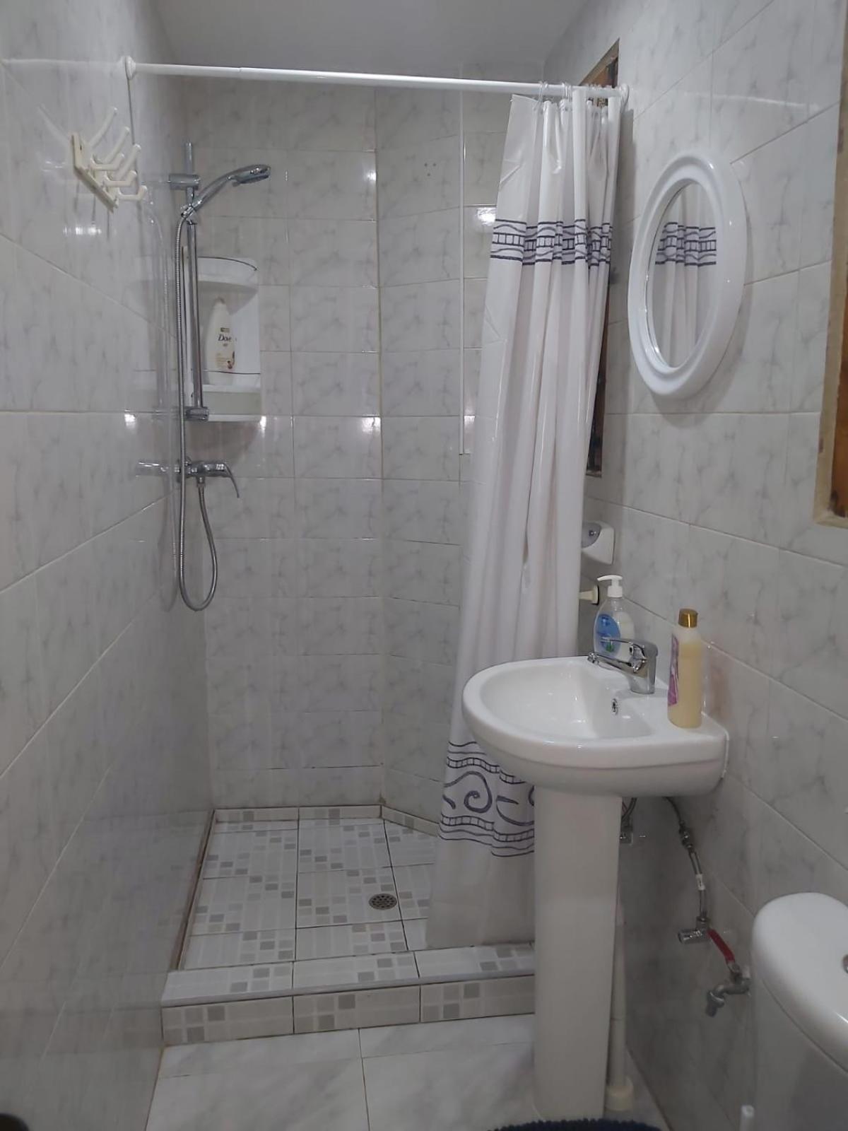 Three Apartment Биргу Екстериор снимка